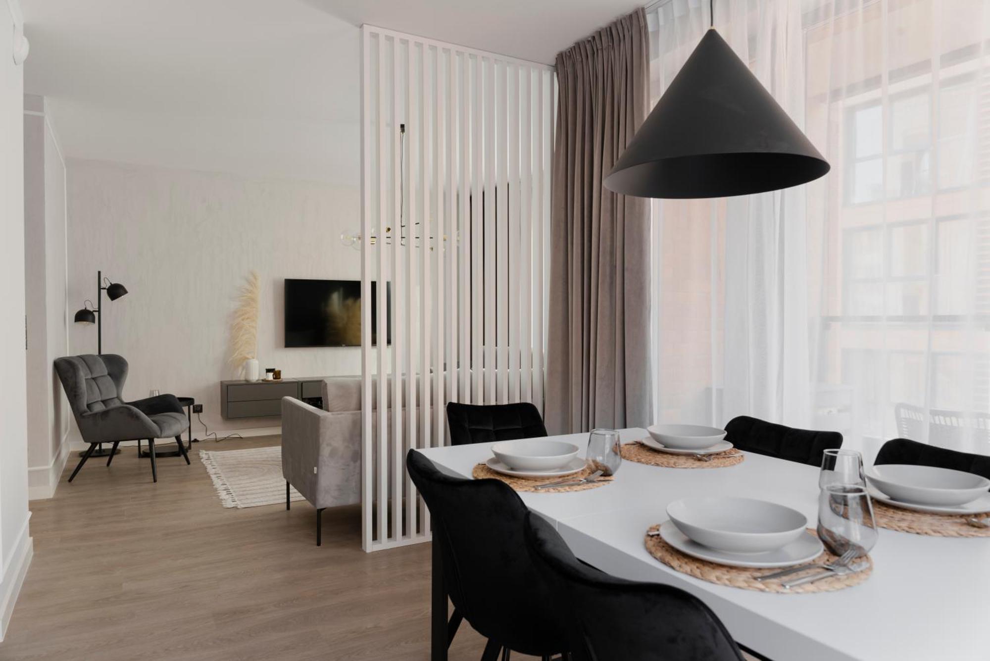 Scala 60D City Center Apartments With Parking By Lion Apartments Gdańsk Exteriör bild
